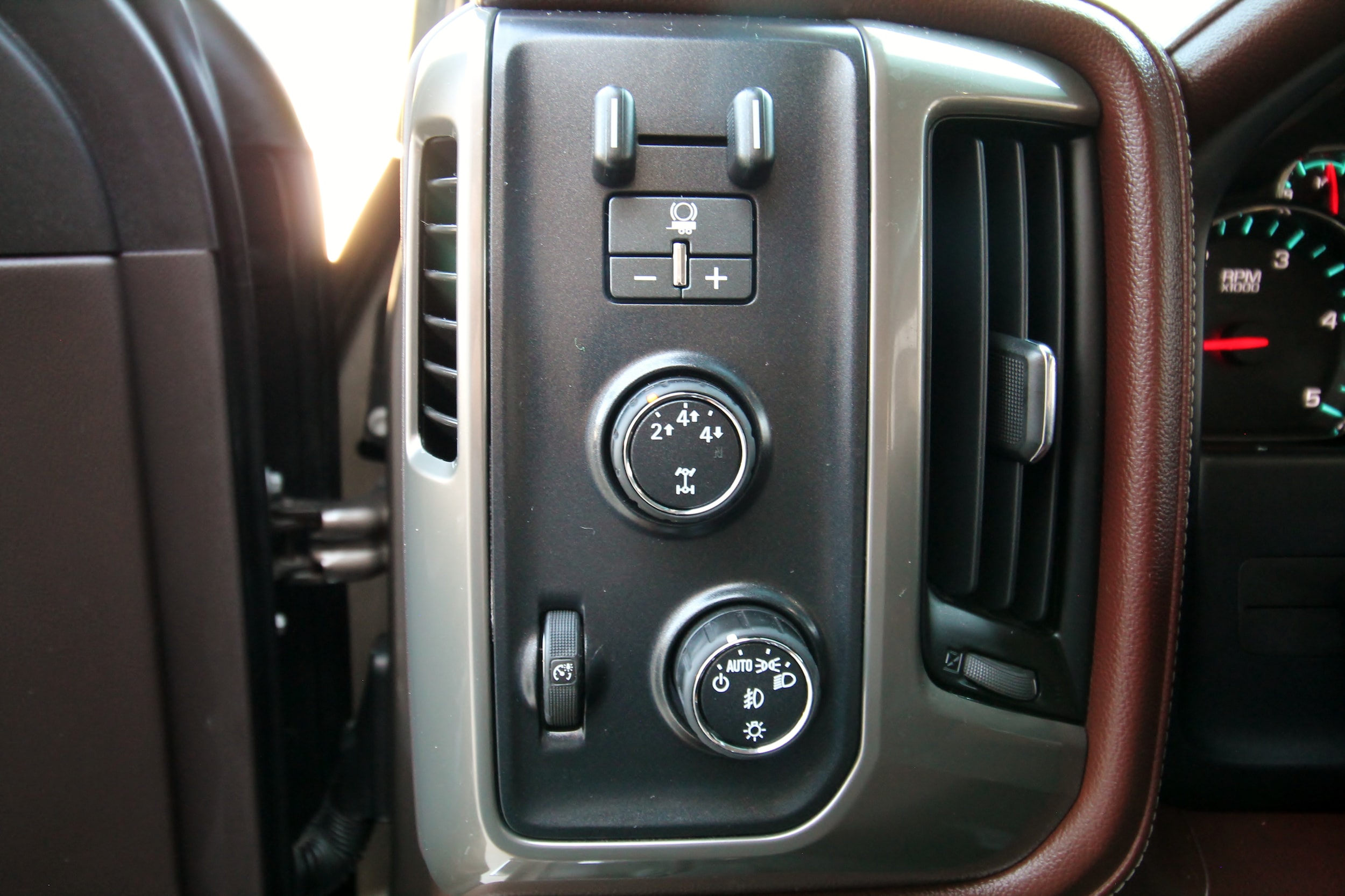2015 Chevrolet Silverado 2500HD High Country - Photo 27