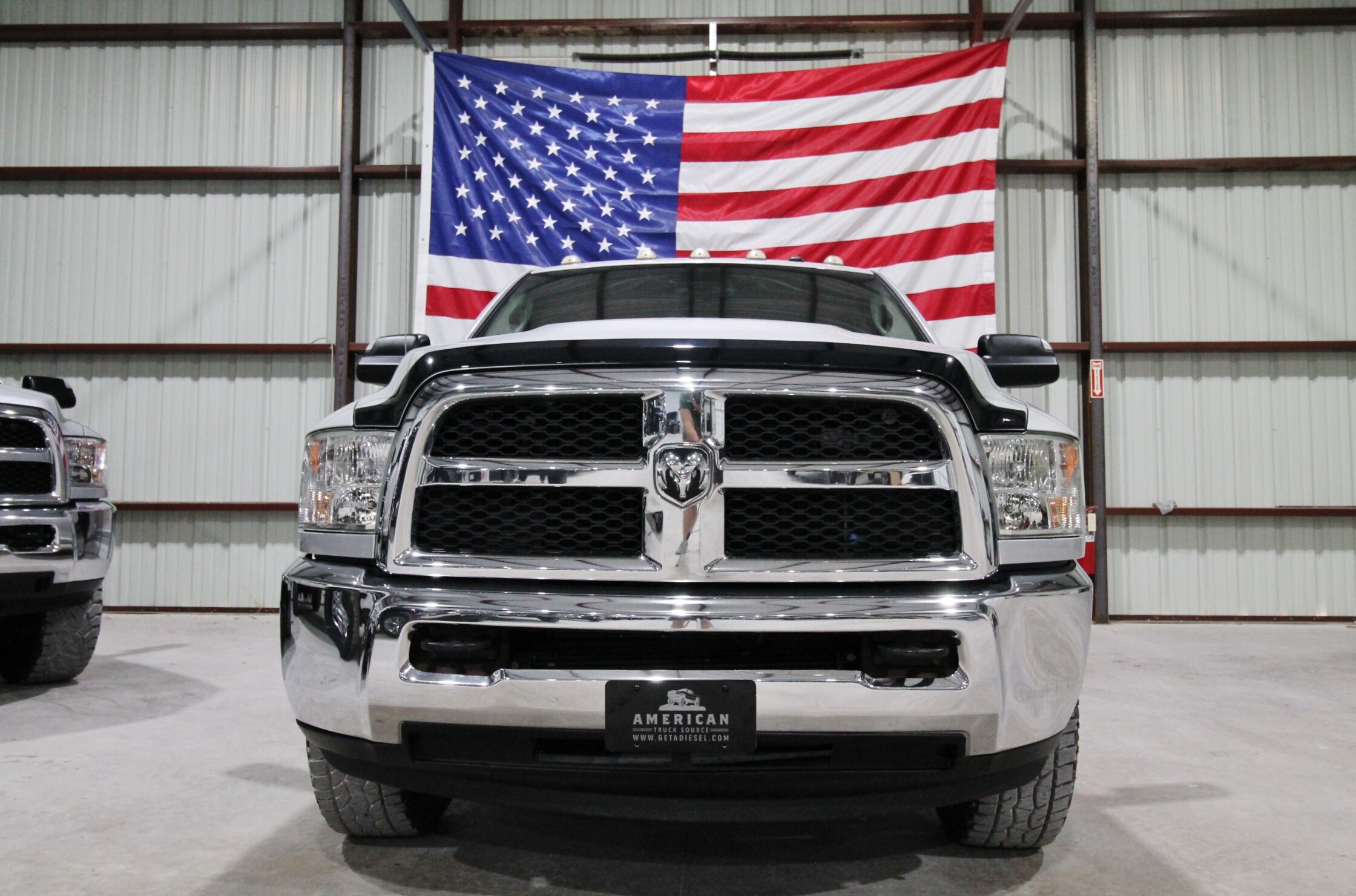 2014 Ram 2500 Tradesman photo 2