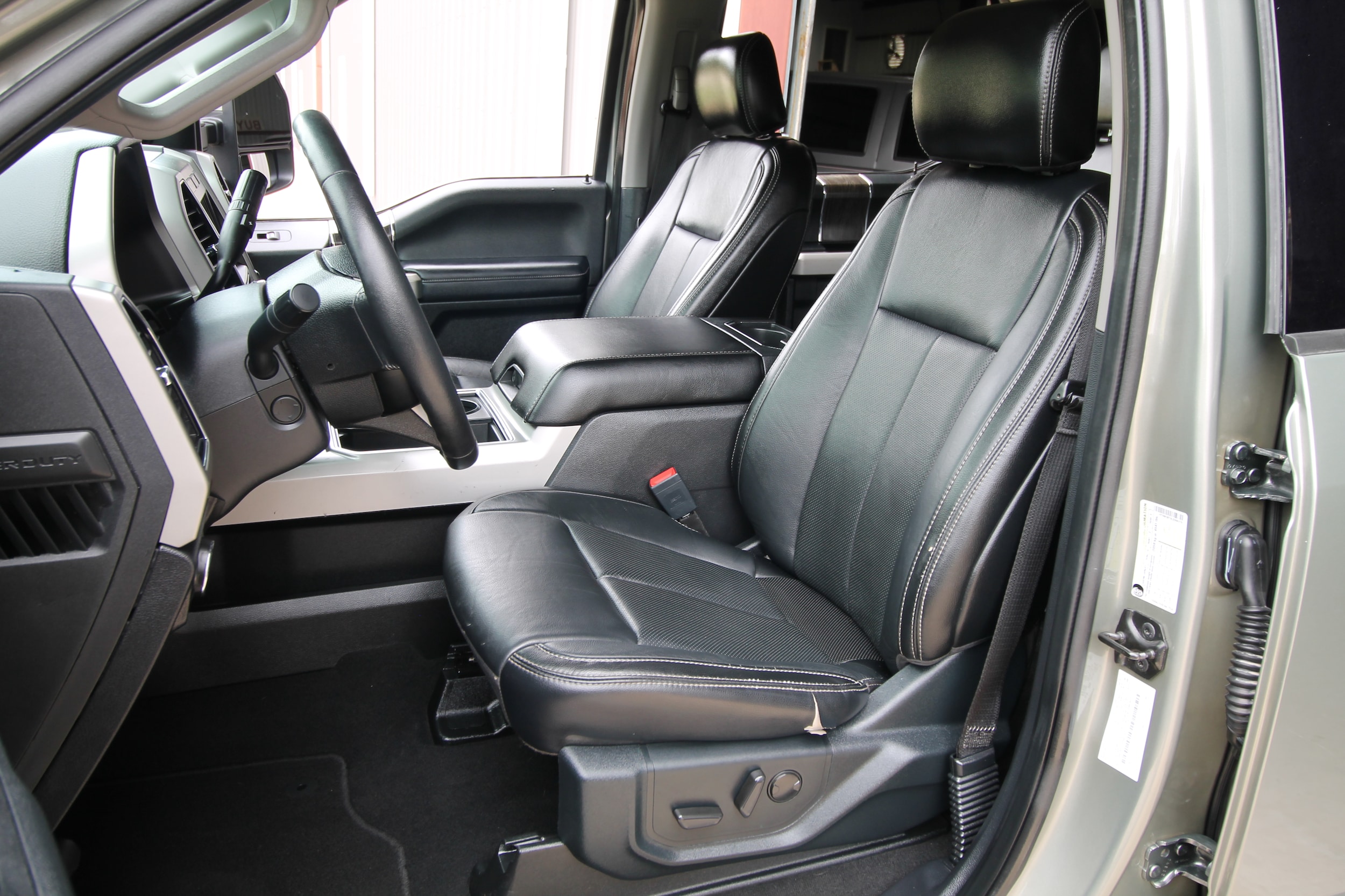 2020 Ford F-350 Super Duty Lariat - Photo 25