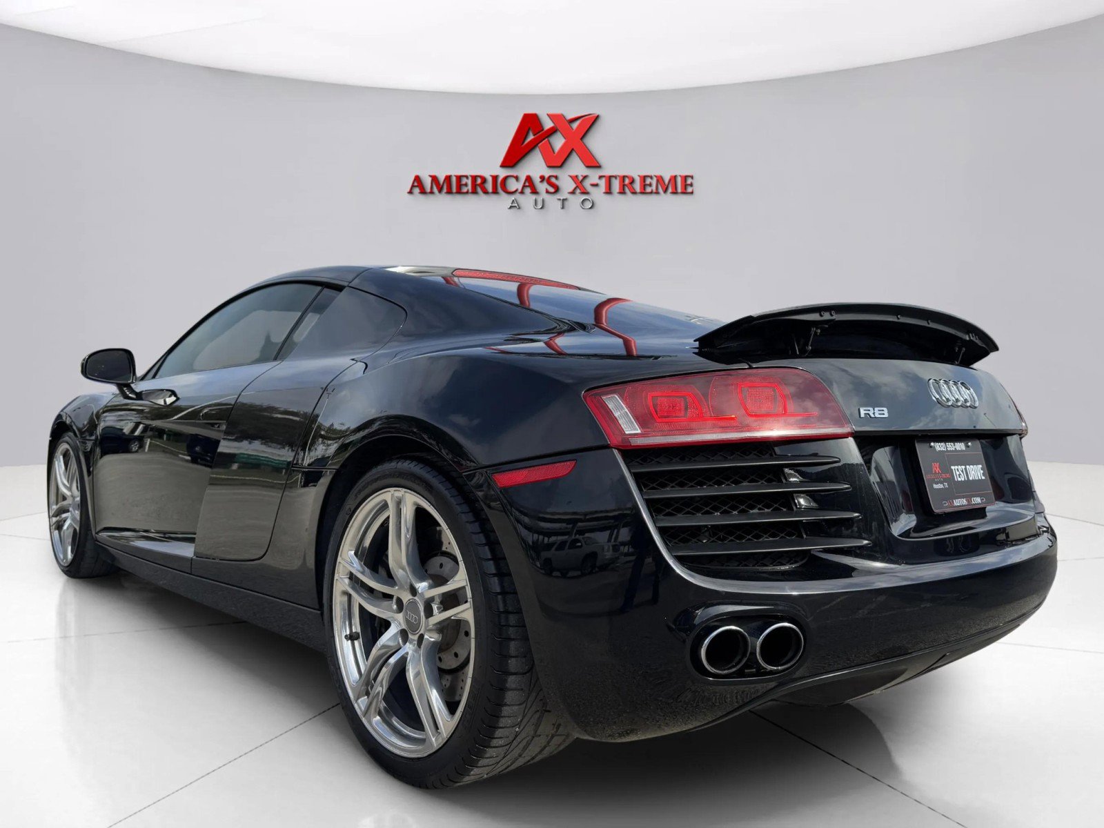 2011 Audi R8 4.2 Coupe photo 3