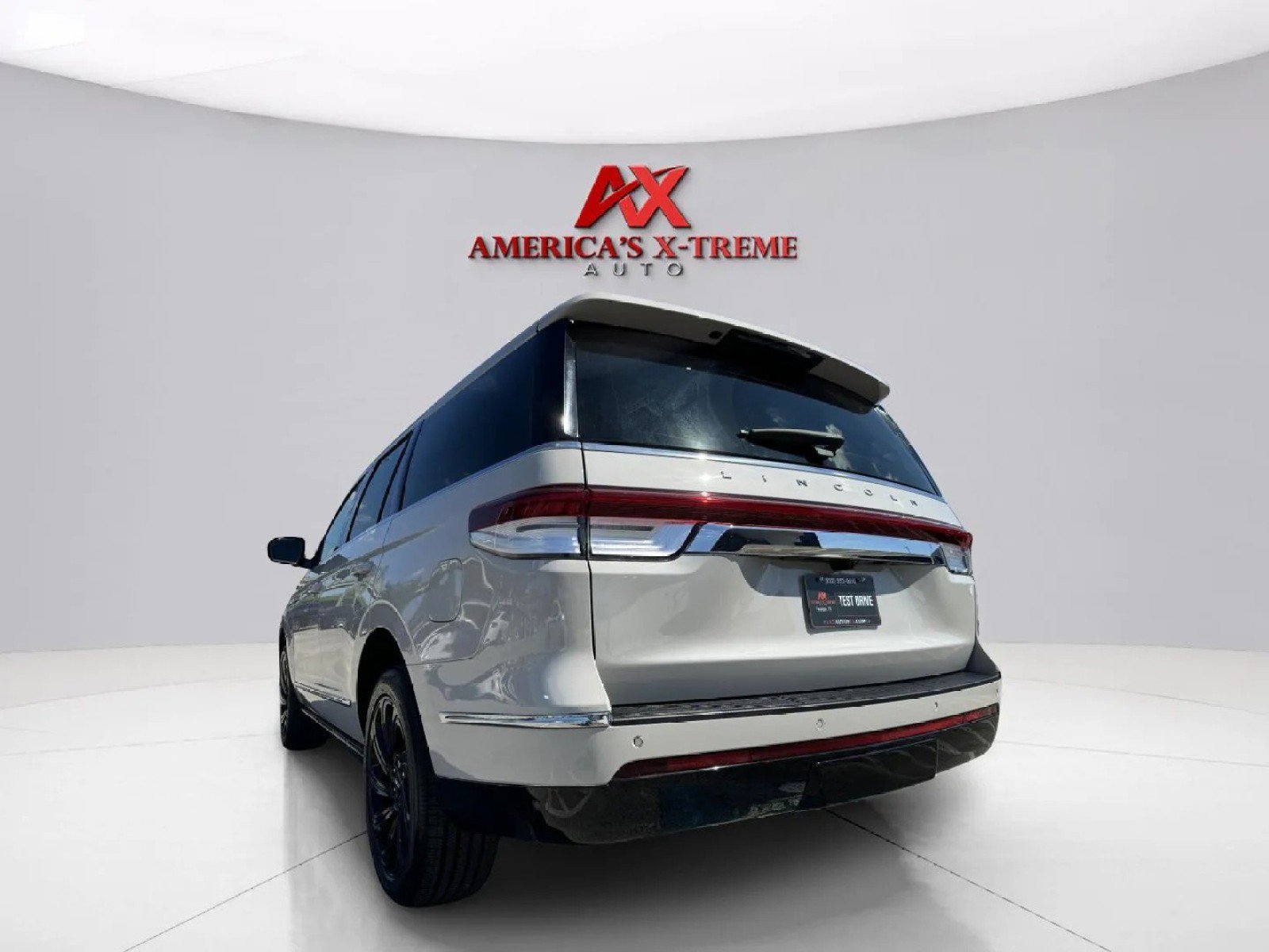 2023 Lincoln Navigator Reserve photo 3