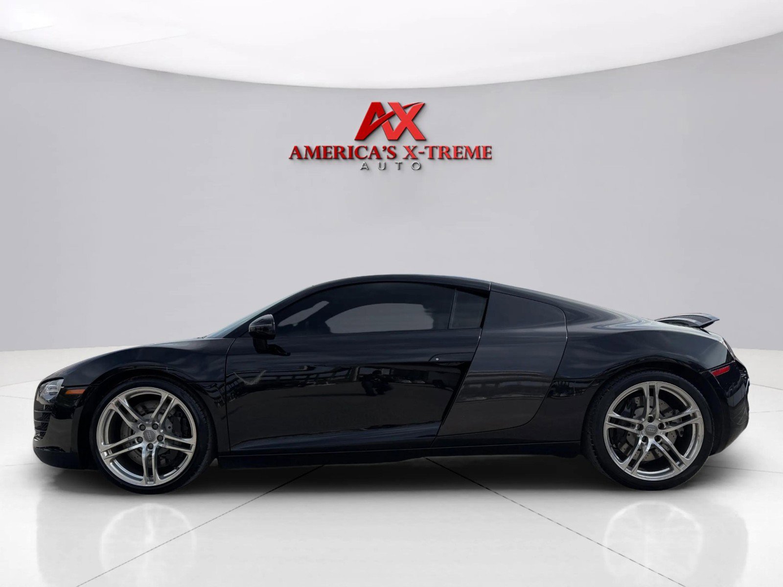 2011 Audi R8 4.2 Coupe photo 2