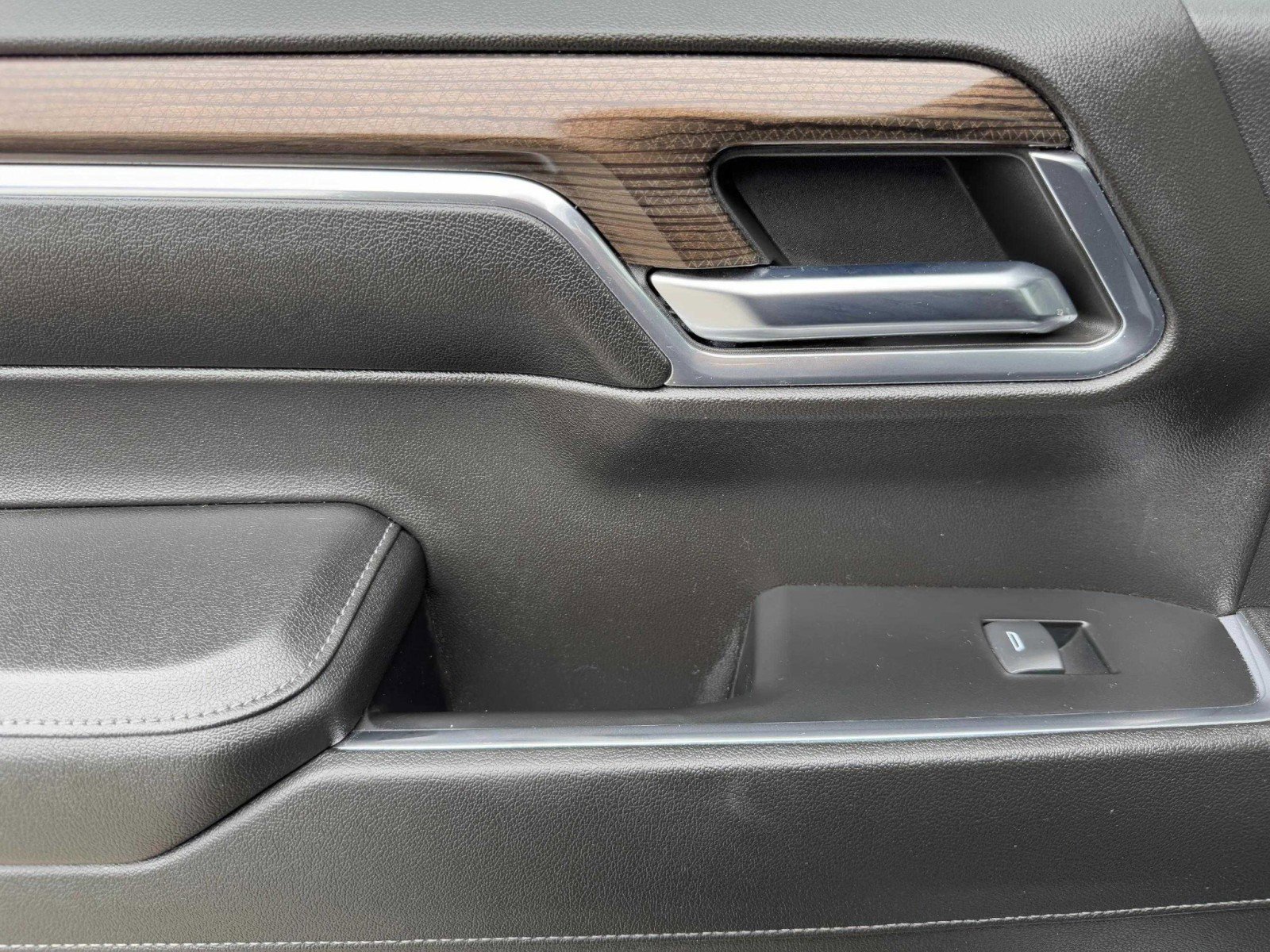 2023 Chevrolet Silverado 1500 RST - Photo 38