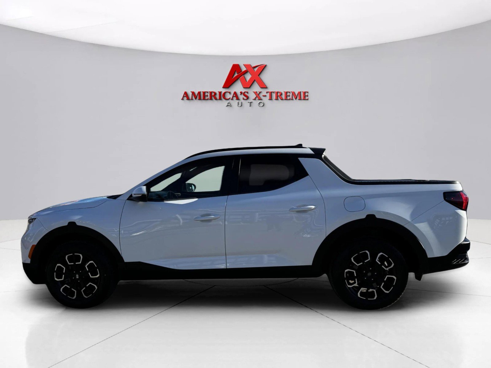 2022 Hyundai Santa Cruz SEL Premium photo 2