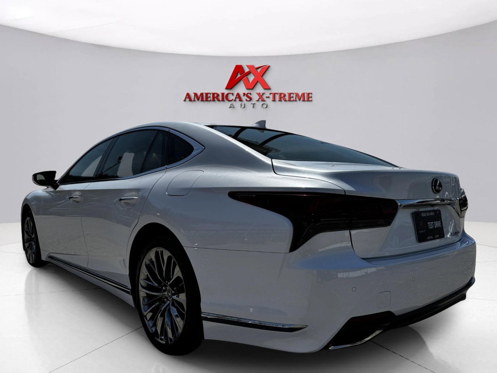2023 Lexus LS 500 photo 3