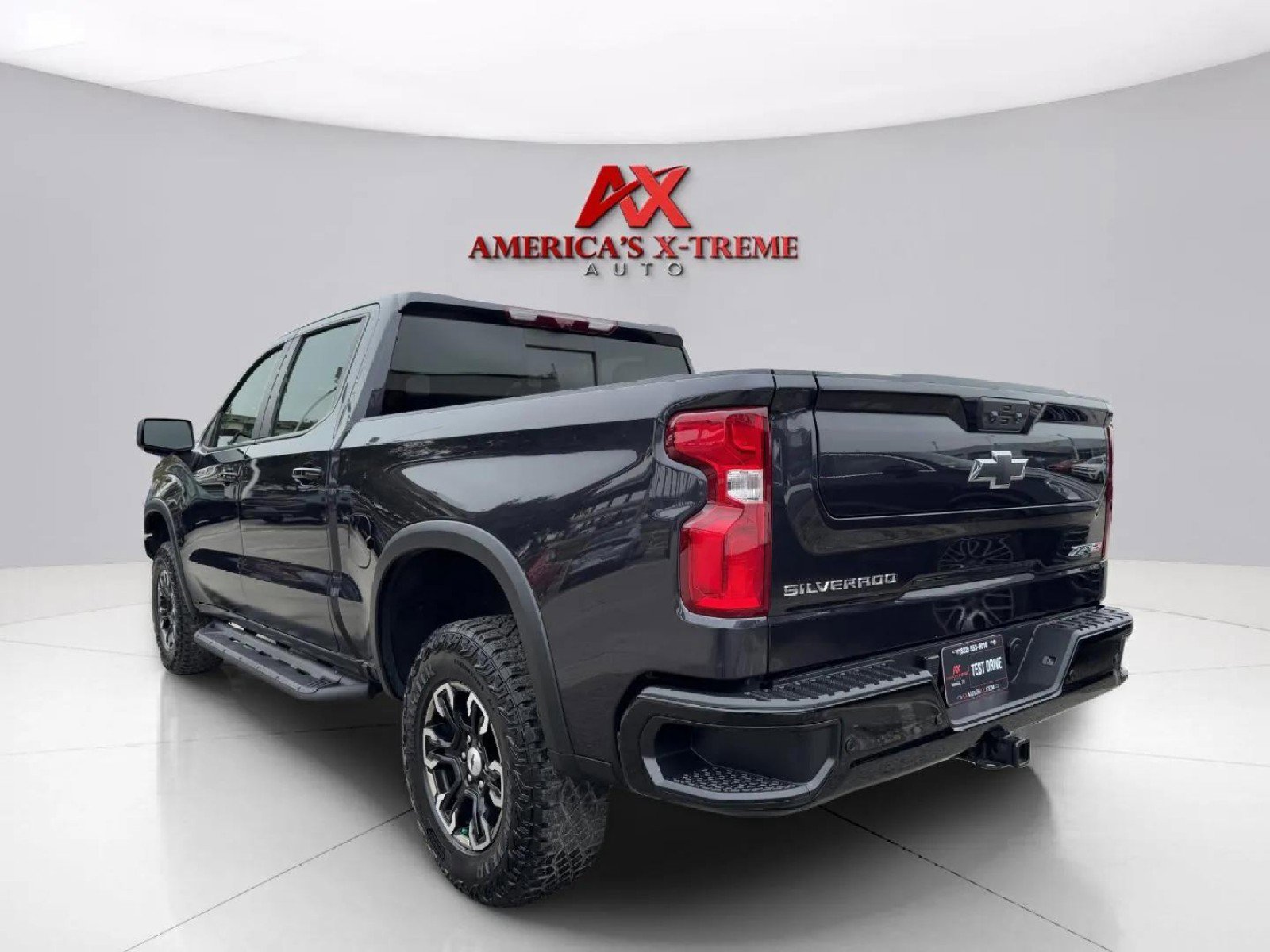 2024 Chevrolet Silverado 1500 ZR2 photo 2