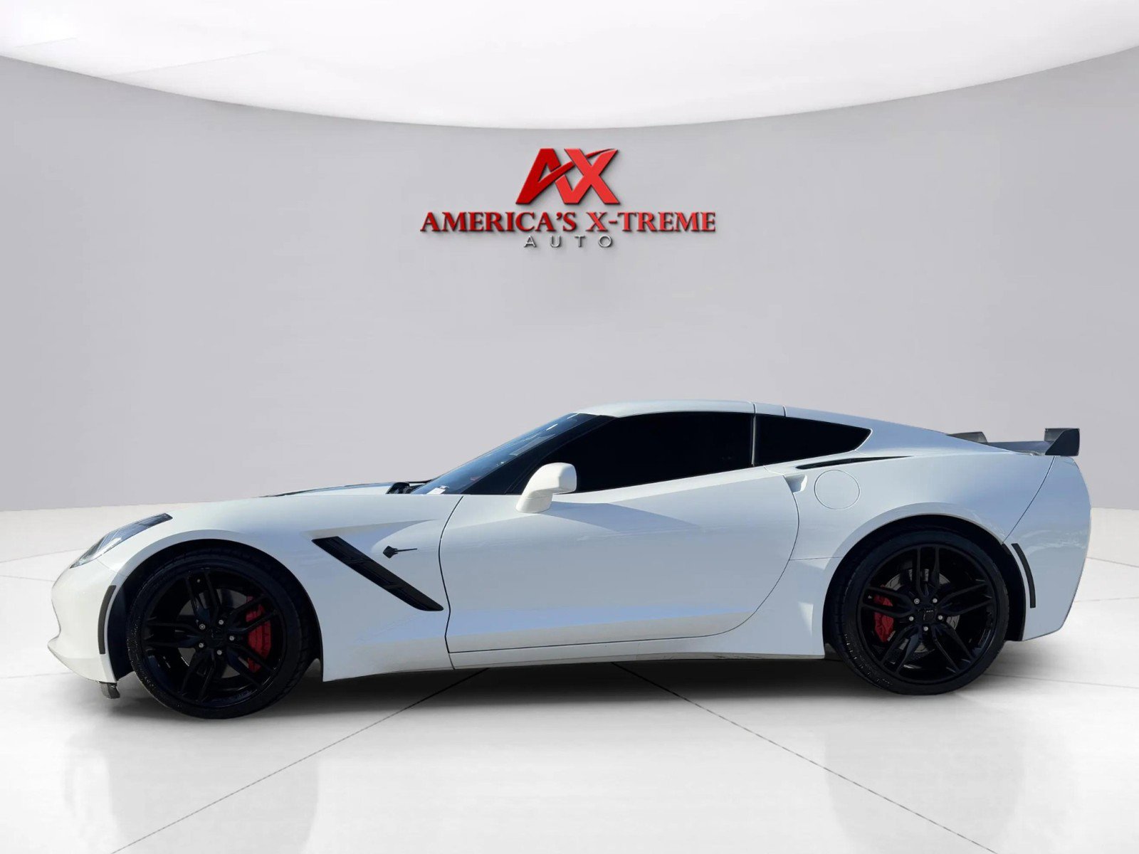 2019 Chevrolet Corvette Stingray Z51 2LT photo 2