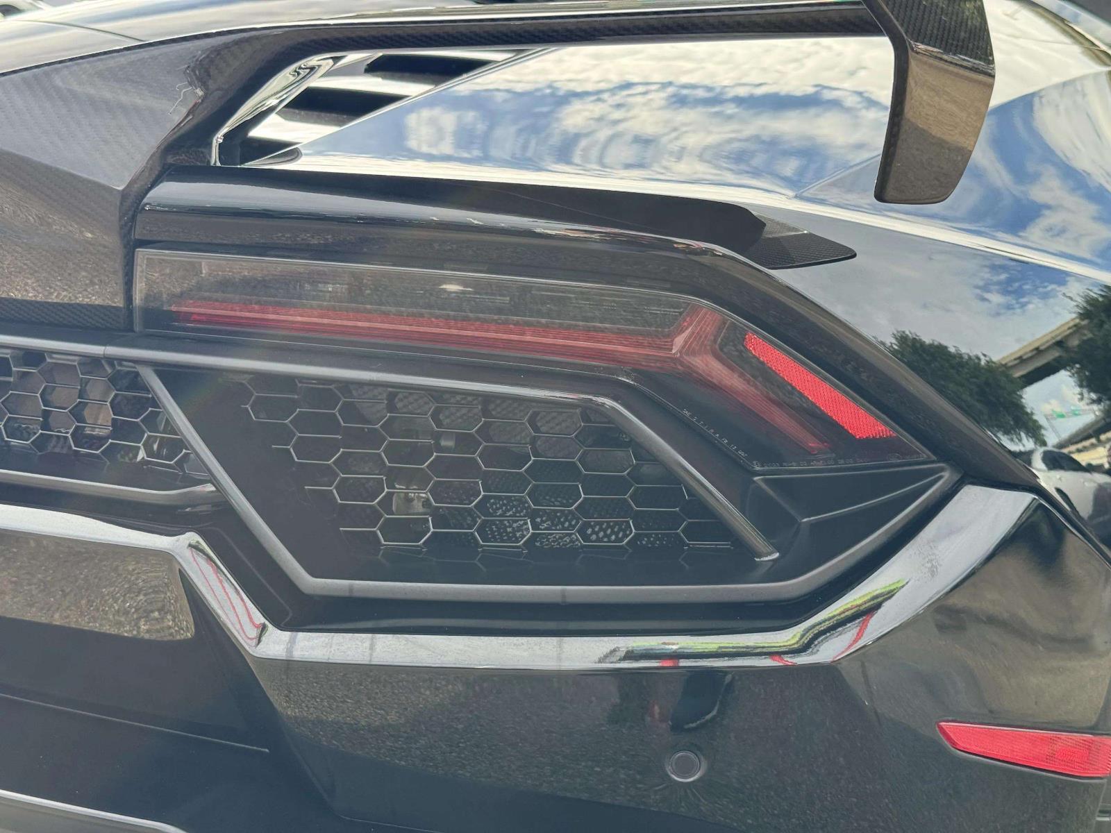 2018 Lamborghini Huracan Base - Photo 33