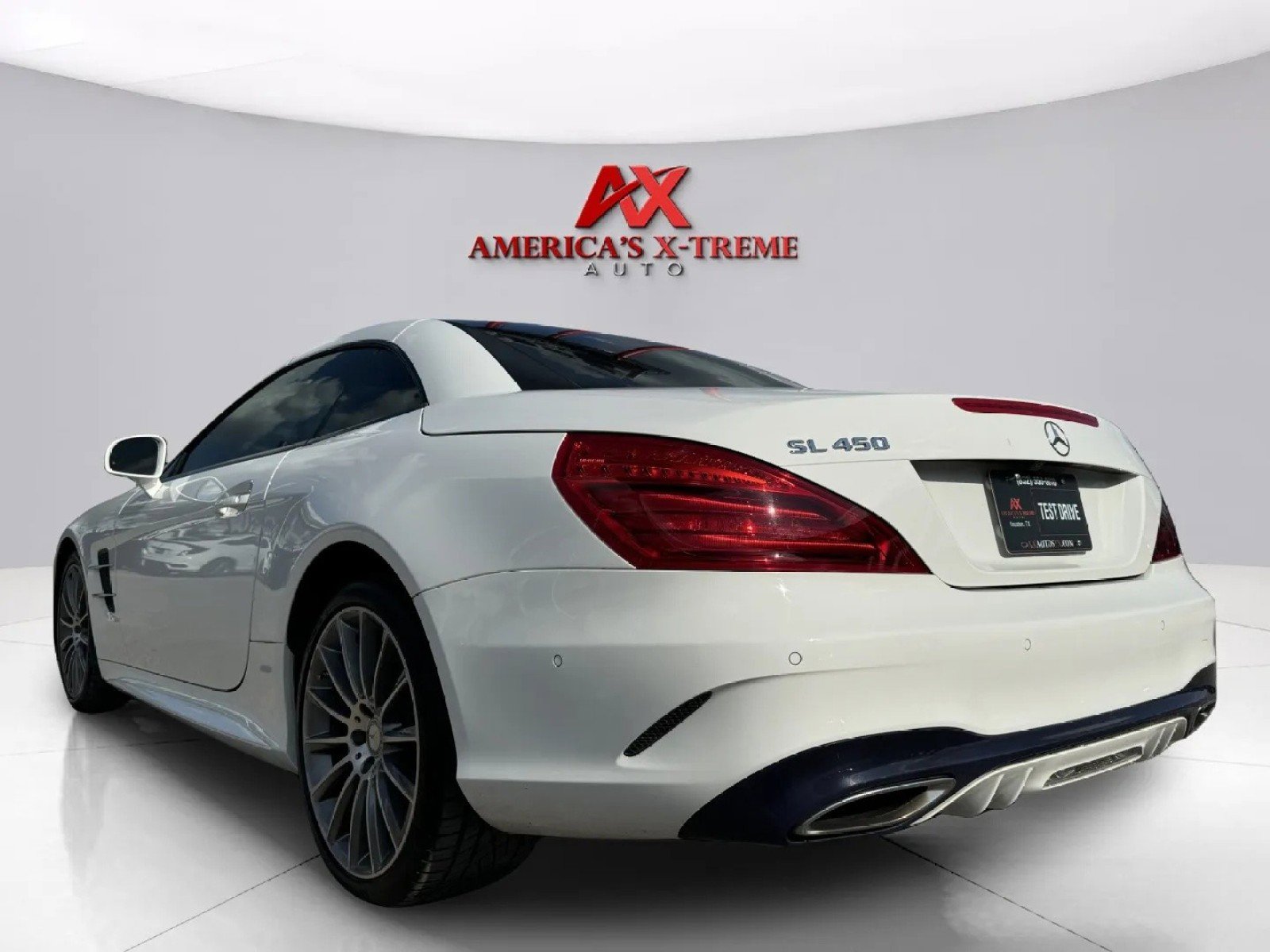 2017 Mercedes Benz SL 450 photo 3