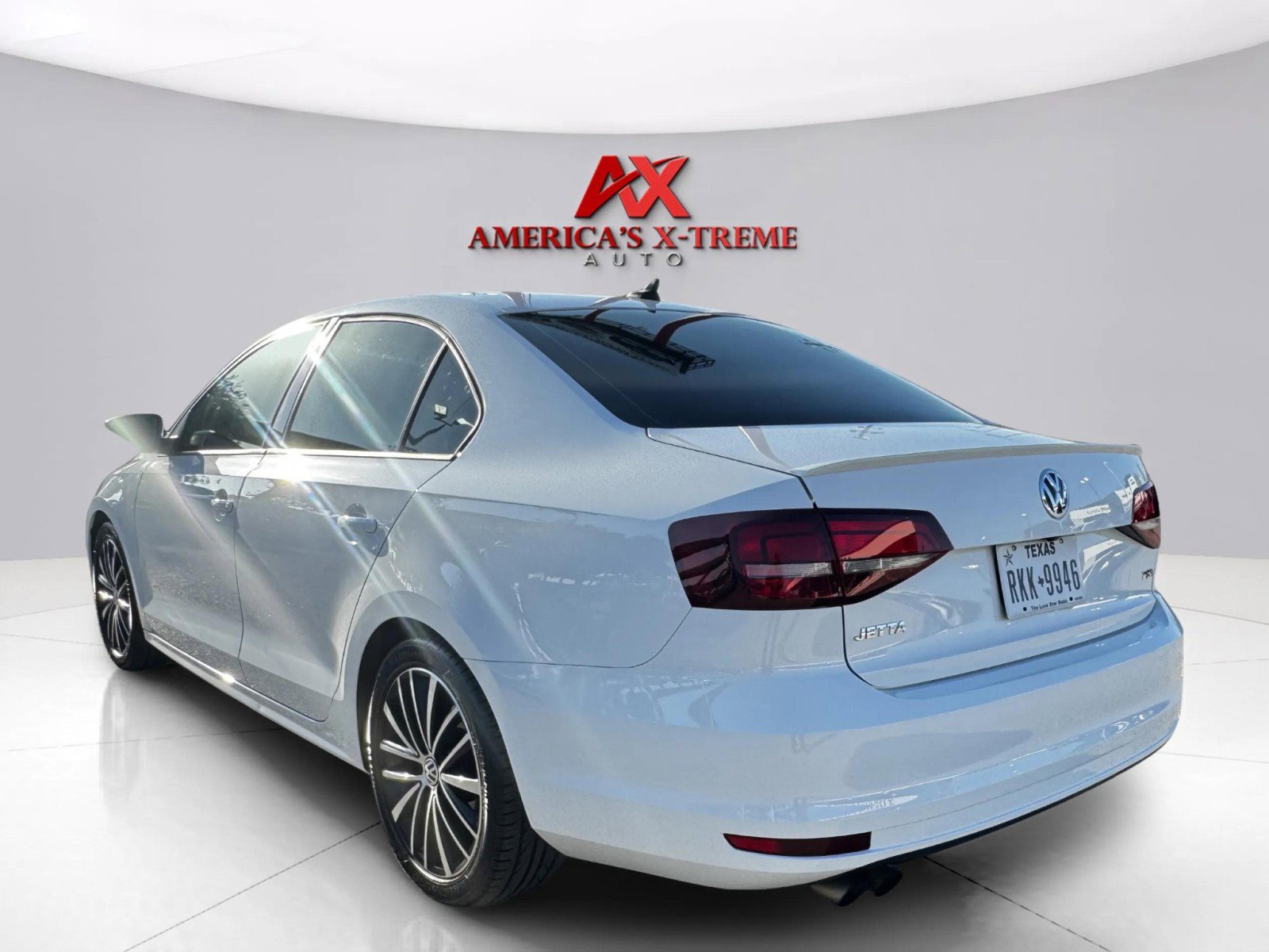 2016 Volkswagen Jetta 1.8T Sport photo 4