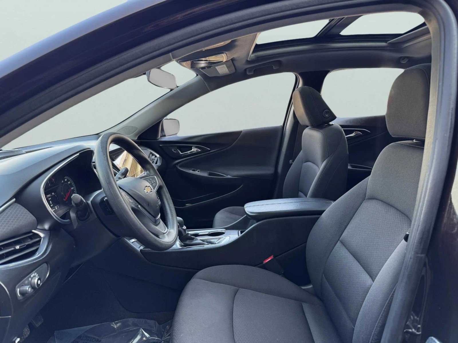 2021 Chevrolet Malibu 1LT photo 2