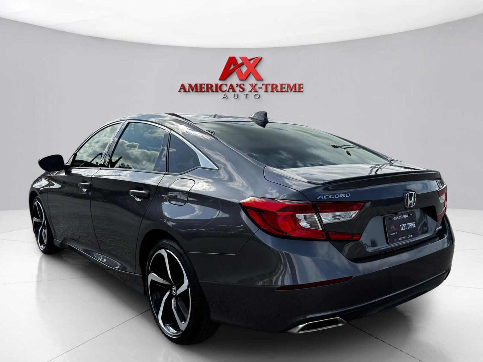 2019 Honda Accord Sport photo 3