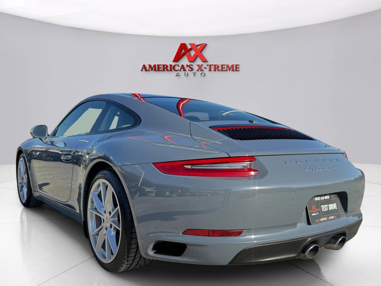 2017 Porsche 911 S photo 4