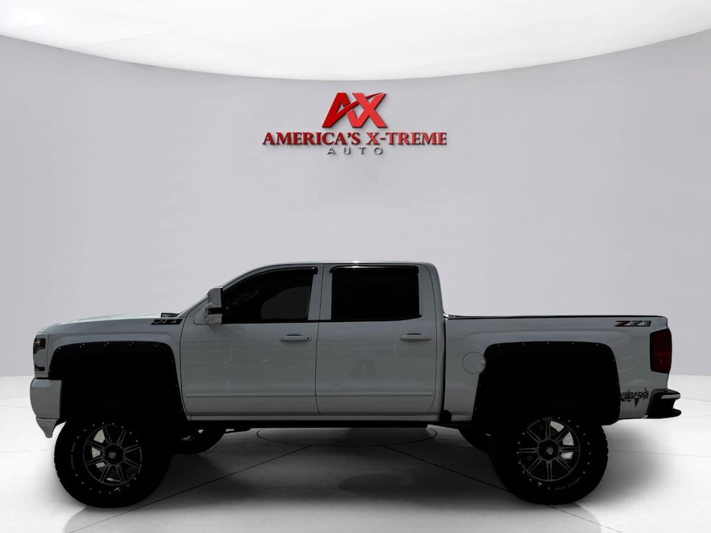Used 2018 Chevrolet Silverado 1500 LT w/2LT Truck Crew Cab