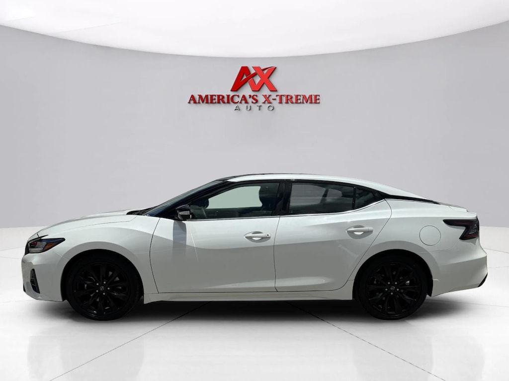 Used 2023 Nissan Maxima SR Sedan