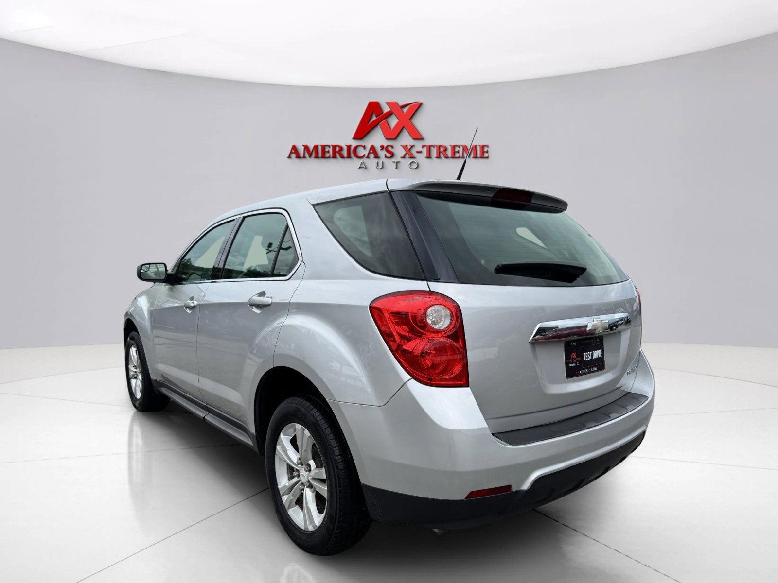 2013 Chevrolet Equinox LS photo 3