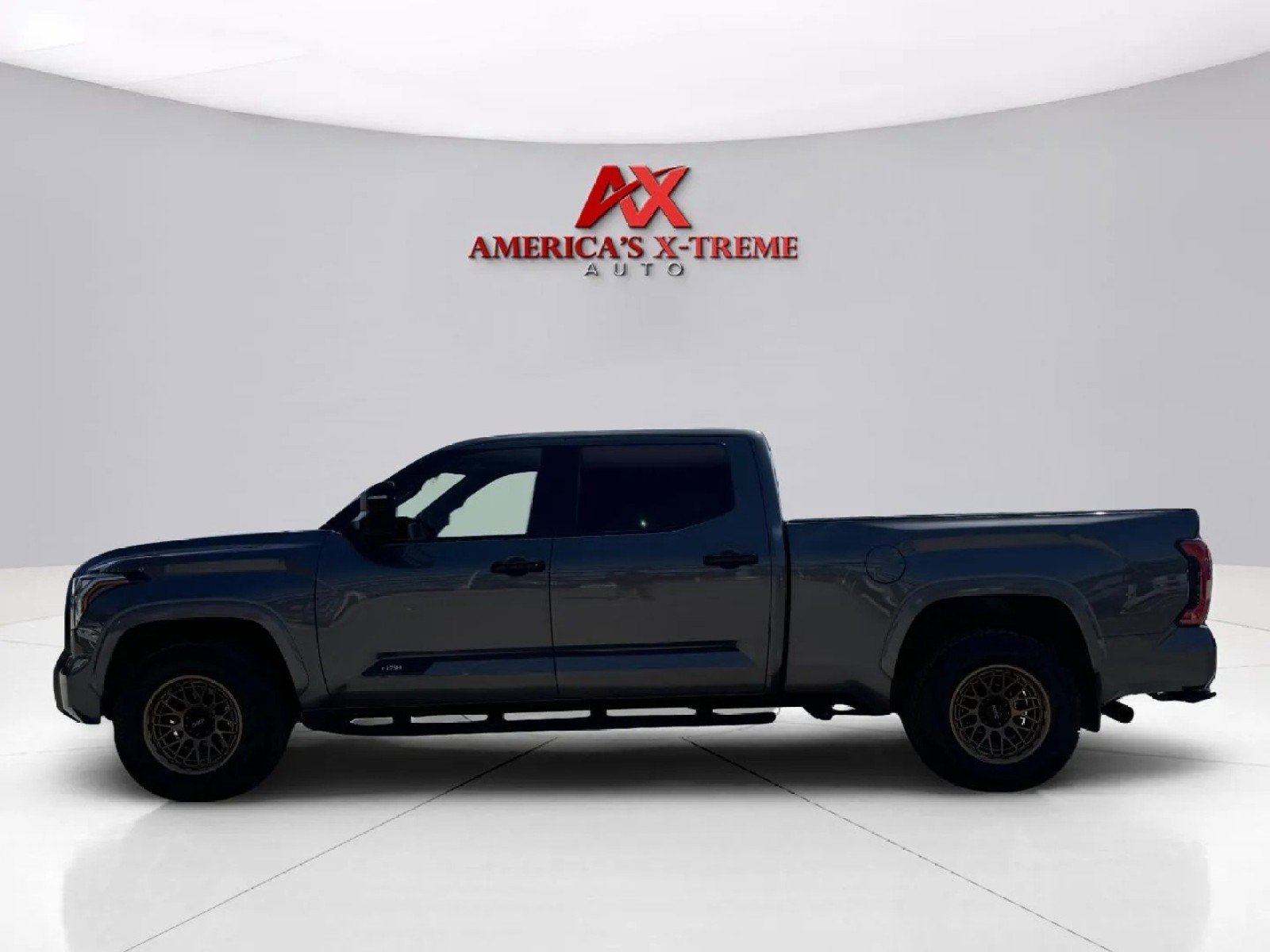 2023 Toyota Tundra 1794 Edition photo 2