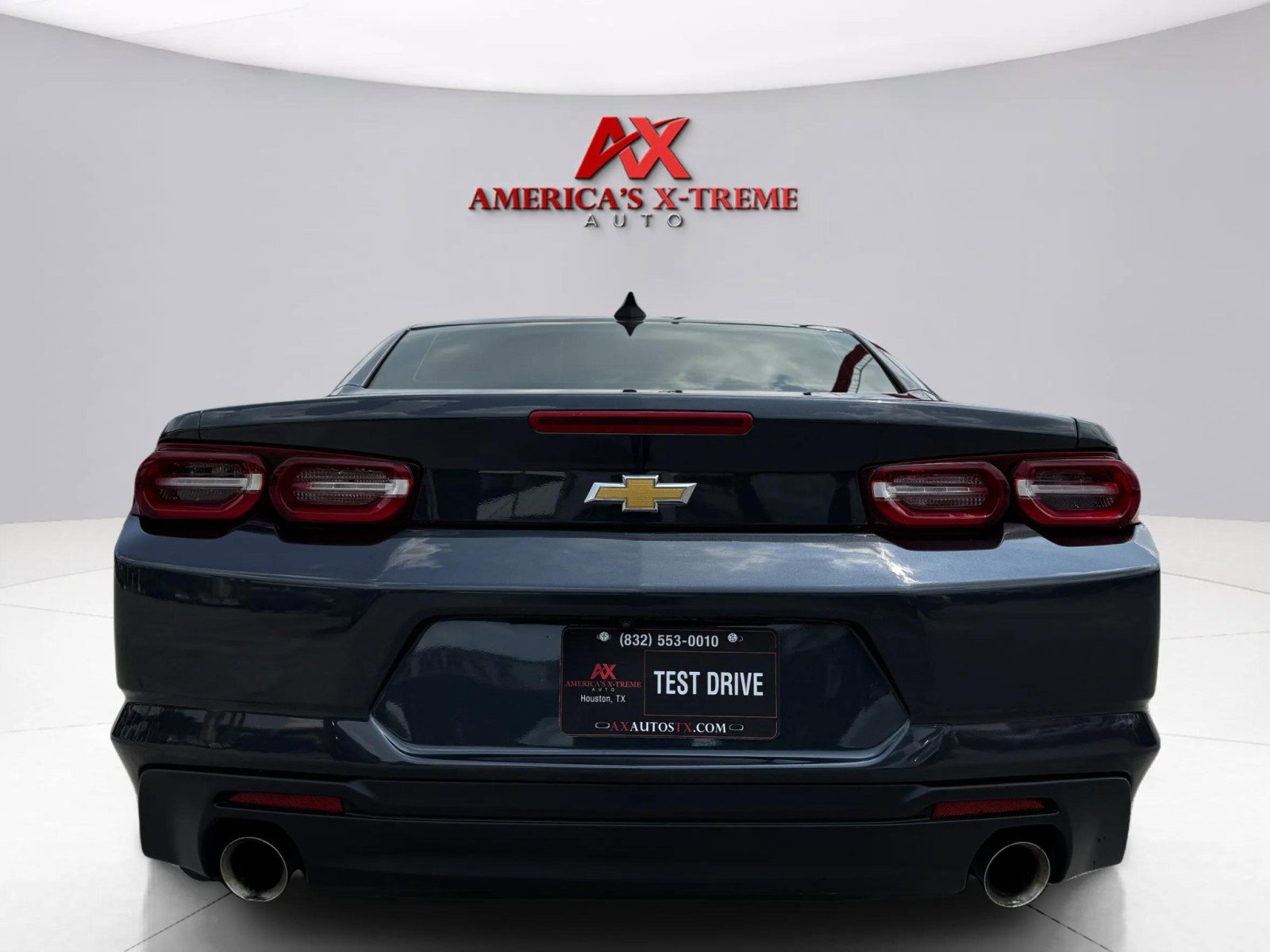 2023 Chevrolet Camaro 1LT photo 4
