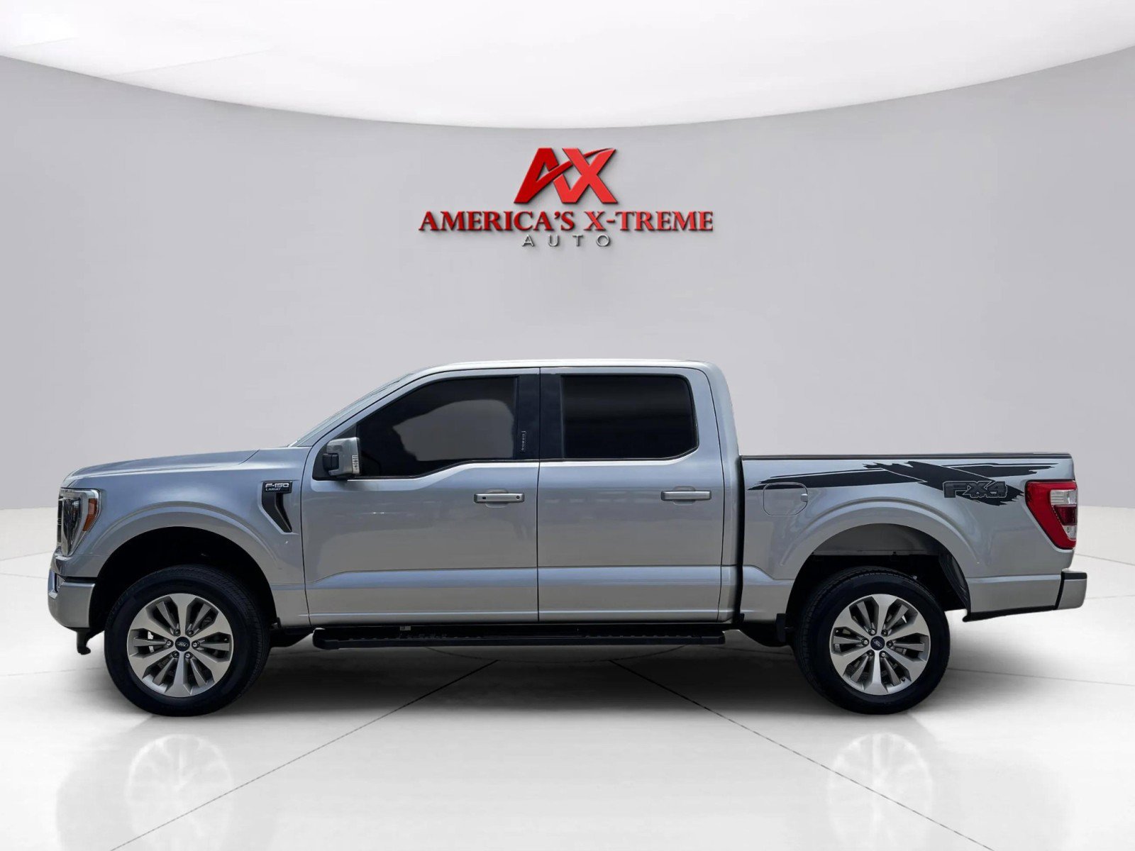 2021 Ford F-150 Lariat photo 2