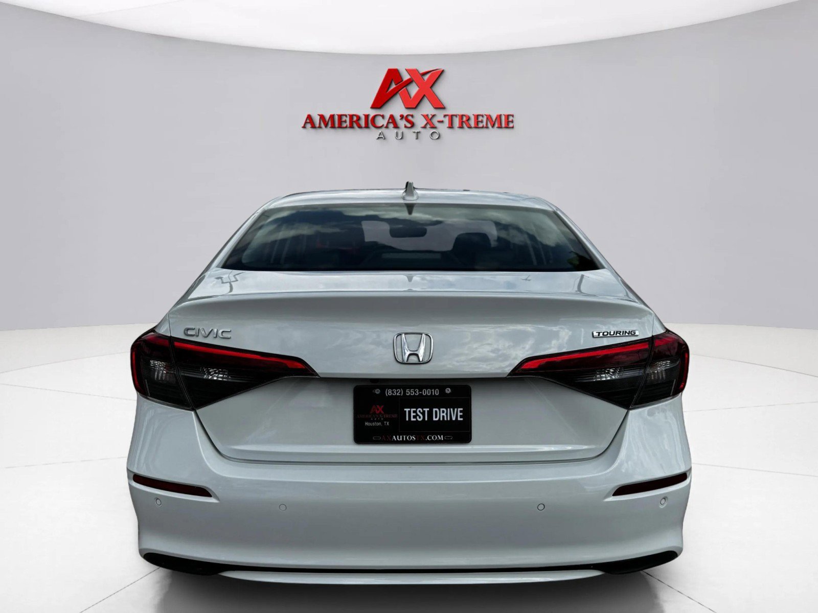 2024 Honda Civic Touring photo 4