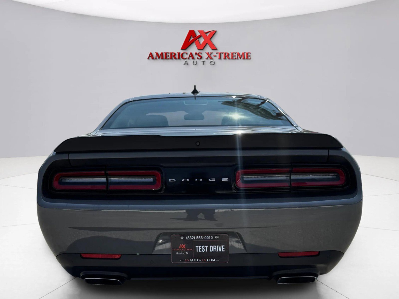 2023 Dodge Challenger R/T Scat Pack photo 4