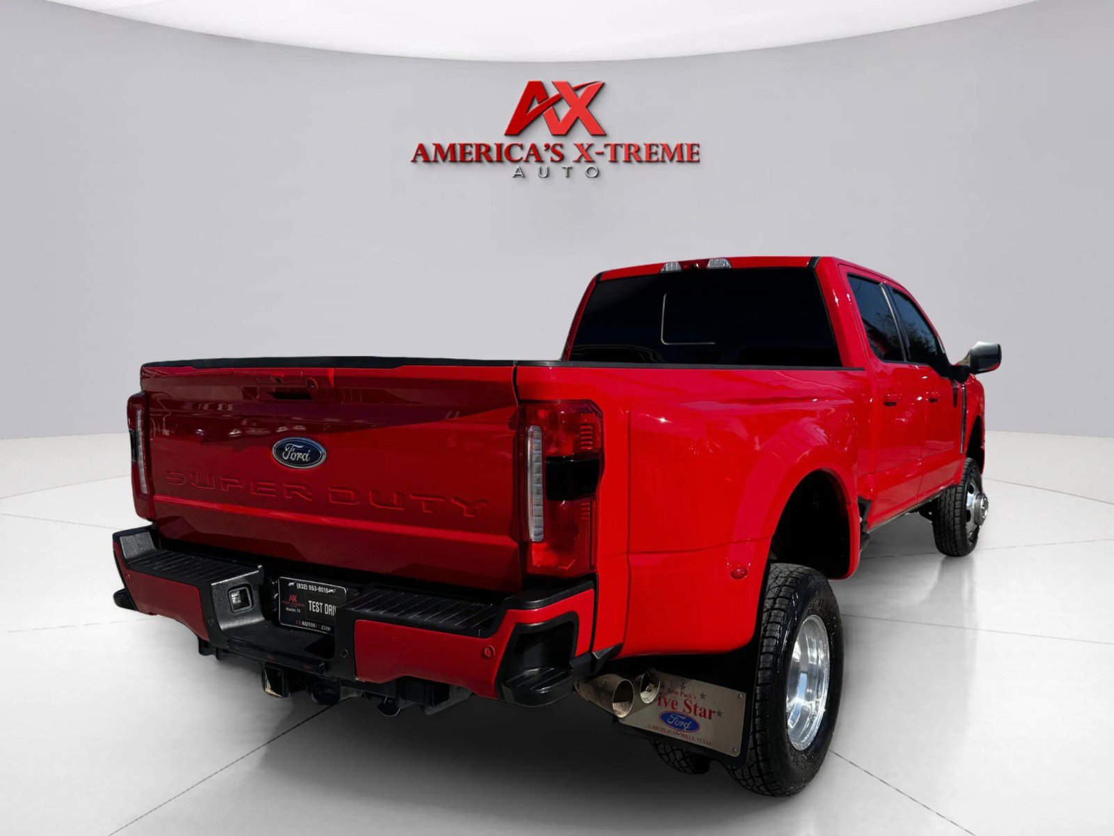 2023 Ford F-350 Lariat photo 3