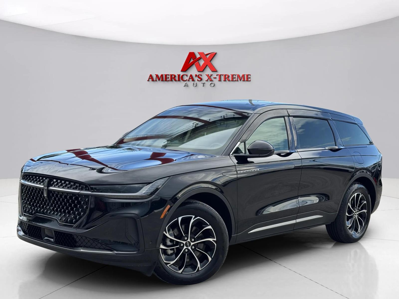 2024 Lincoln Nautilus Premiere AWD's photo