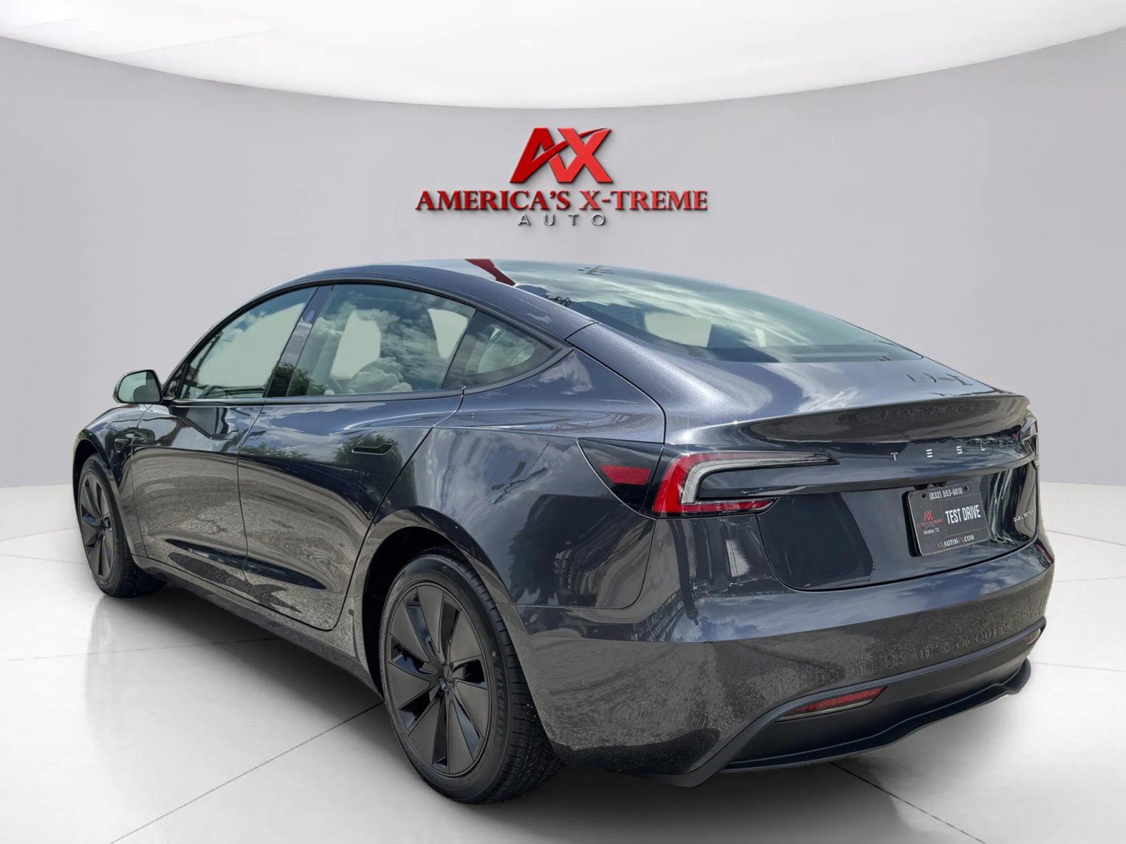 2024 Tesla Model 3 Long Range photo 3