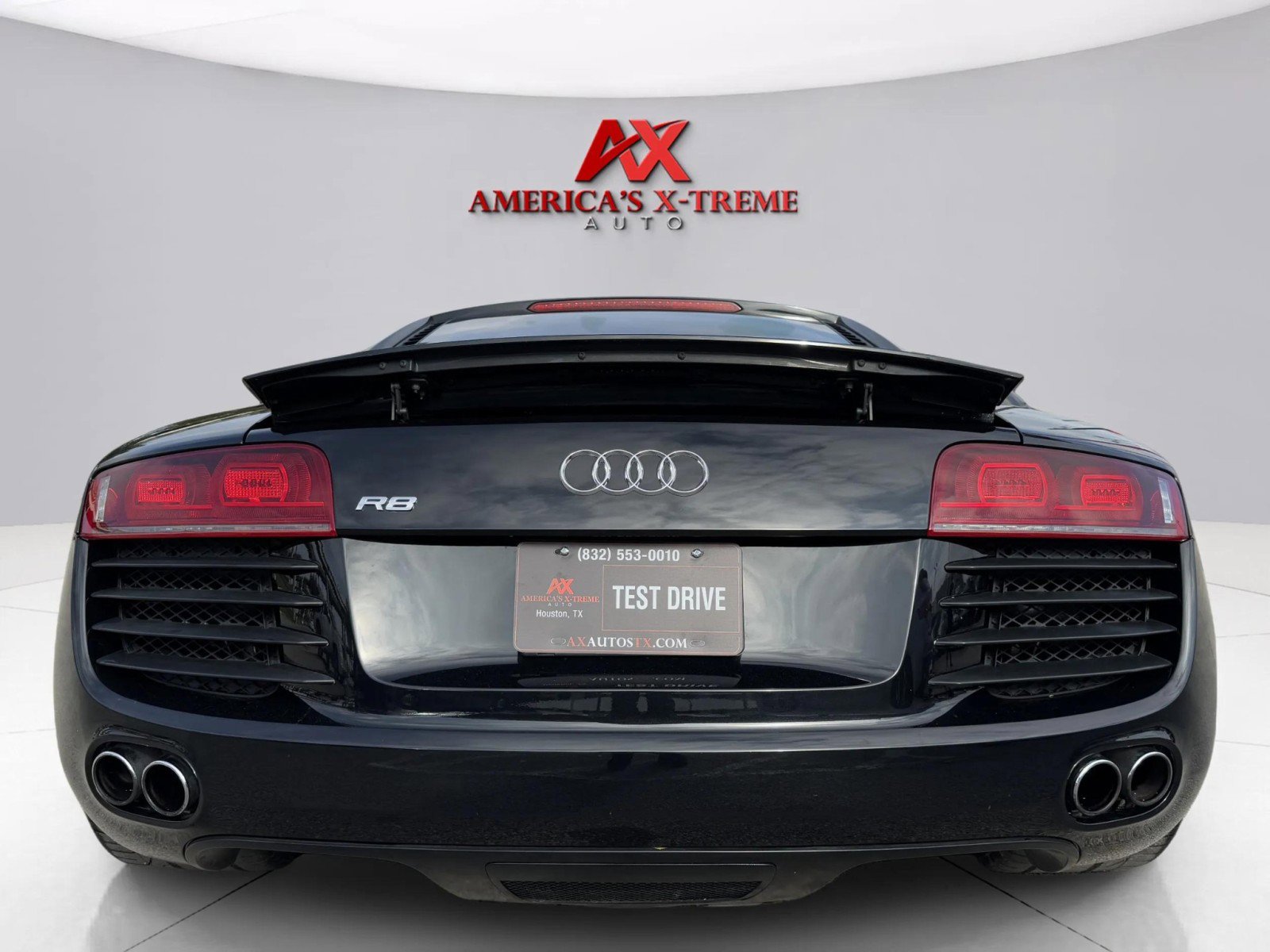 2011 Audi R8 4.2 Coupe photo 4