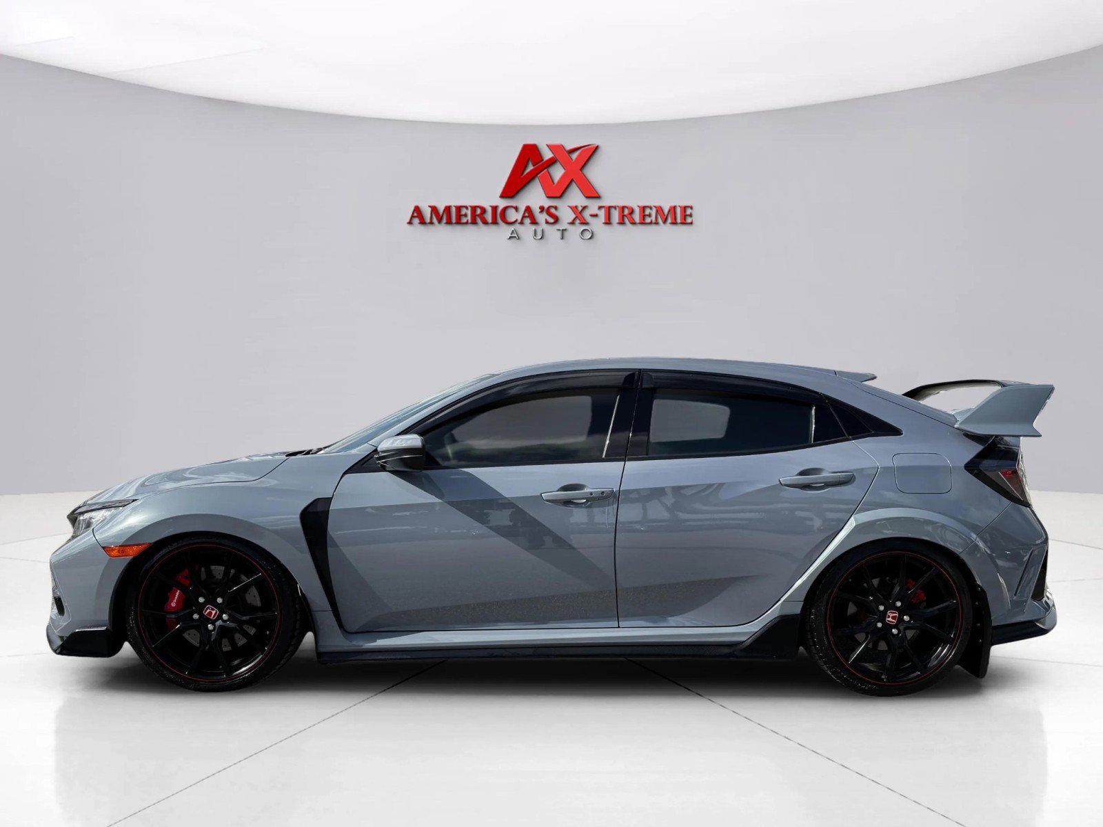 2019 Honda Civic Type R Touring photo 3