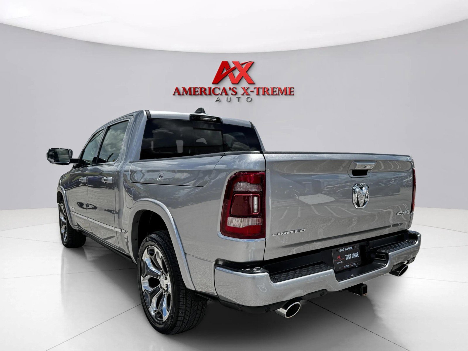 2022 Ram 1500 Limited photo 3