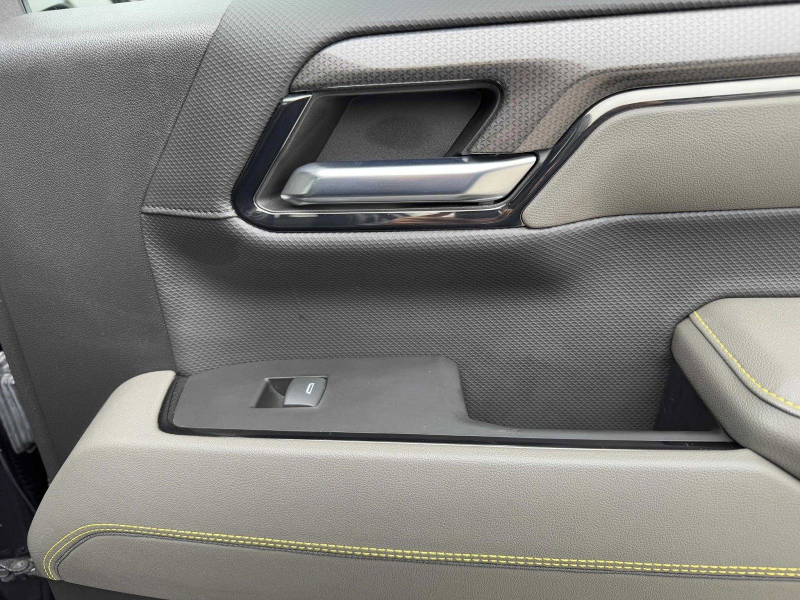 2024 Chevrolet Silverado 1500 ZR2 - Photo 46