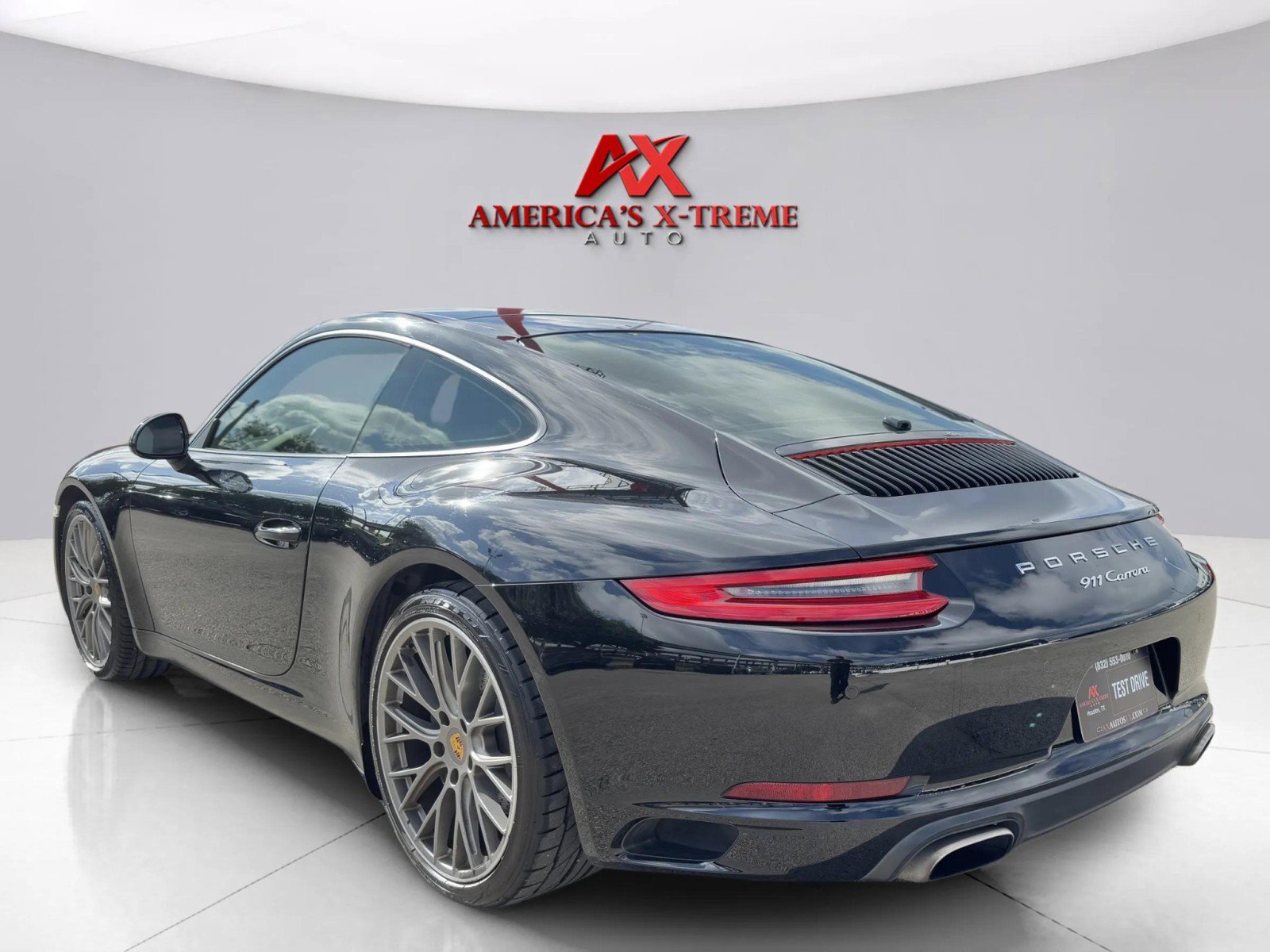2017 Porsche 911 photo 3