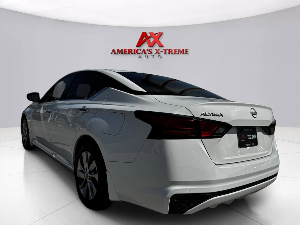 Used 2024 Nissan Altima 2.5 S Sedan