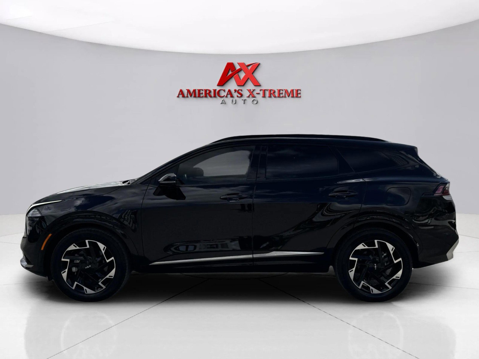 2024 Kia Sportage photo 2