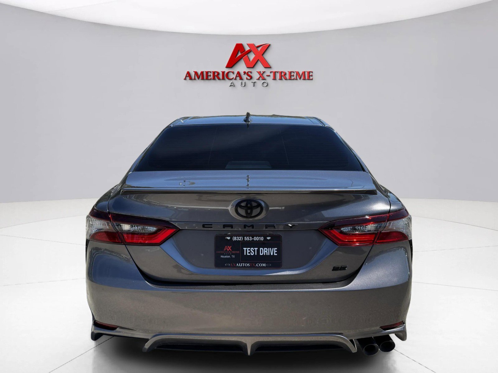 2024 Toyota Camry SE photo 4