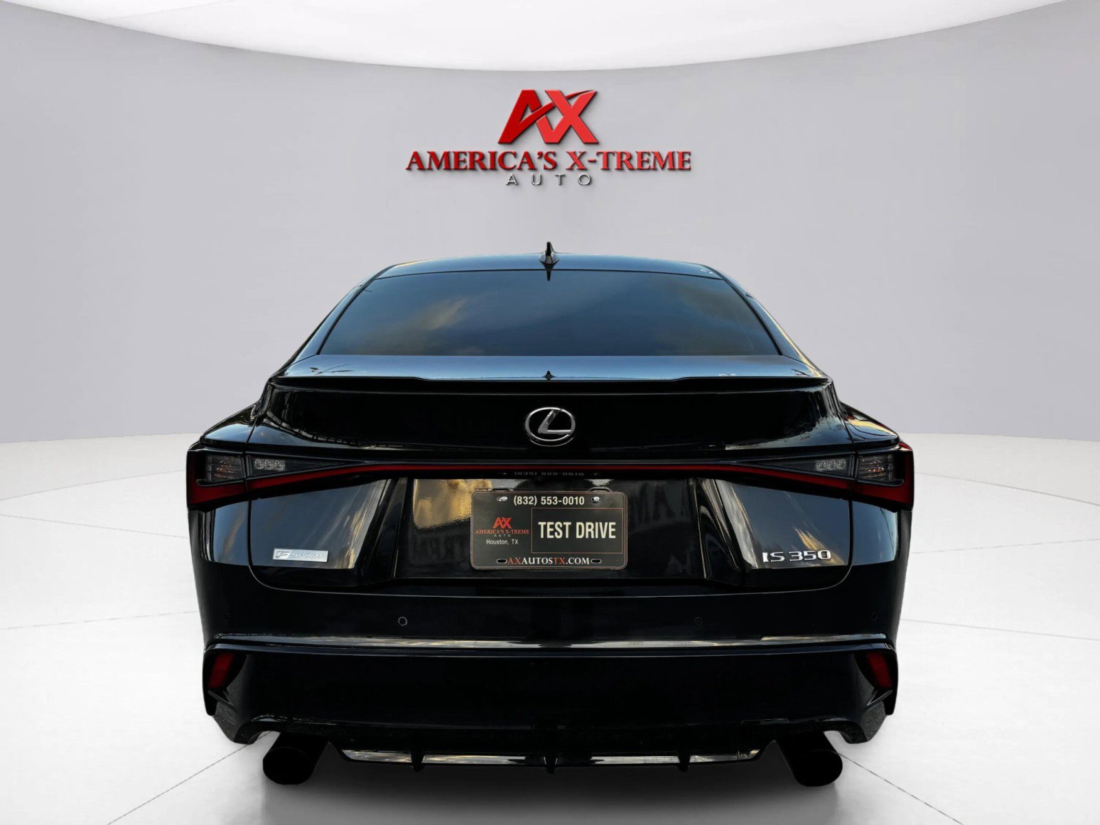 2021 Lexus IS 350 F SPORT photo 4