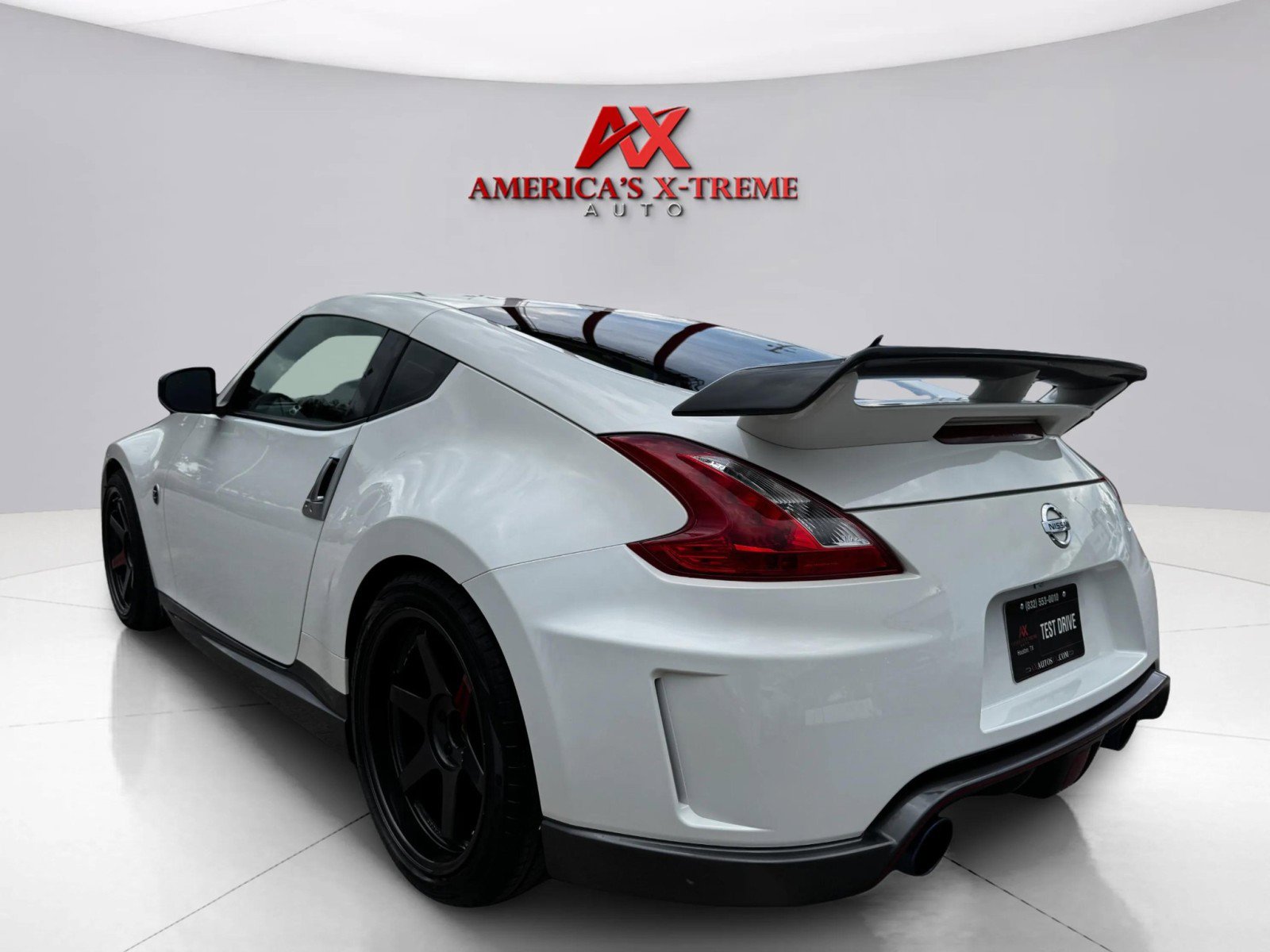 2014 Nissan 370Z Nismo photo 3
