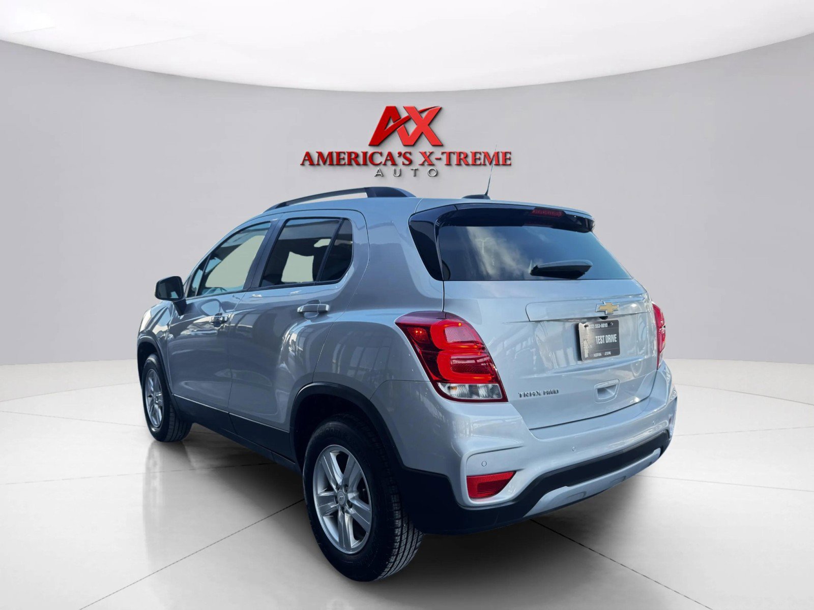2021 Chevrolet Trax LT photo 3