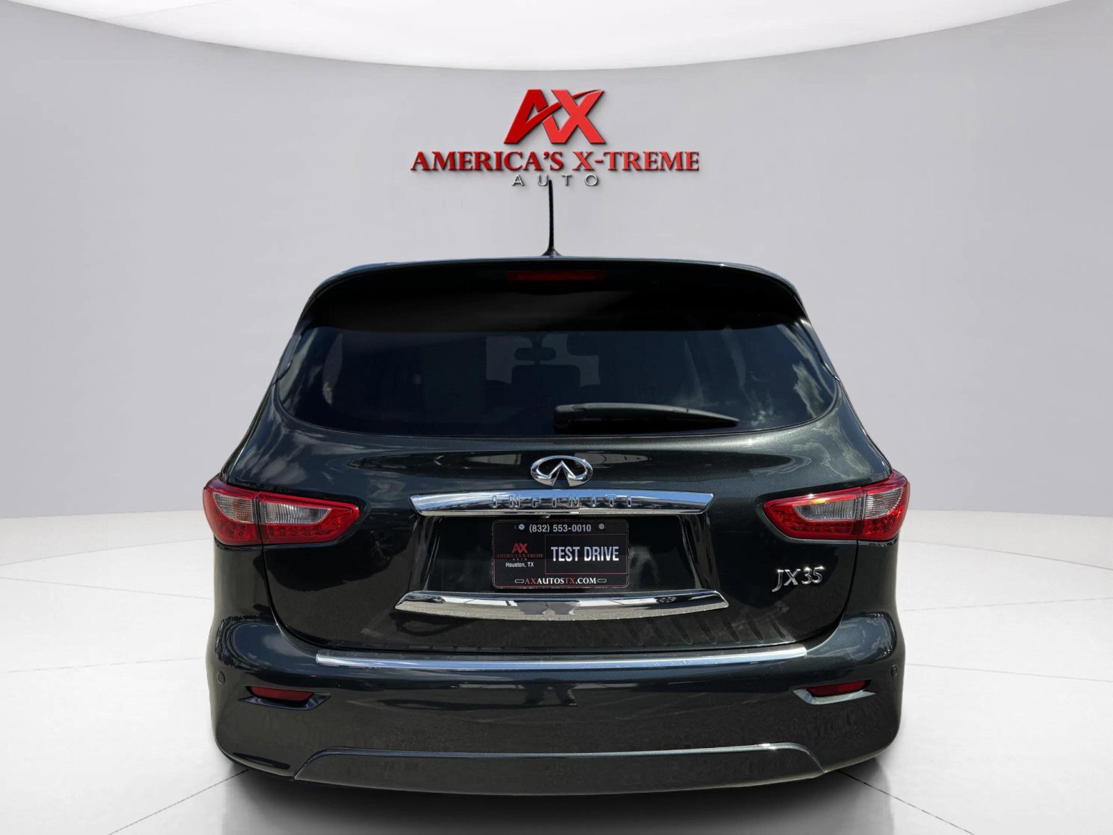 2013 Infiniti JX35 Base photo 2