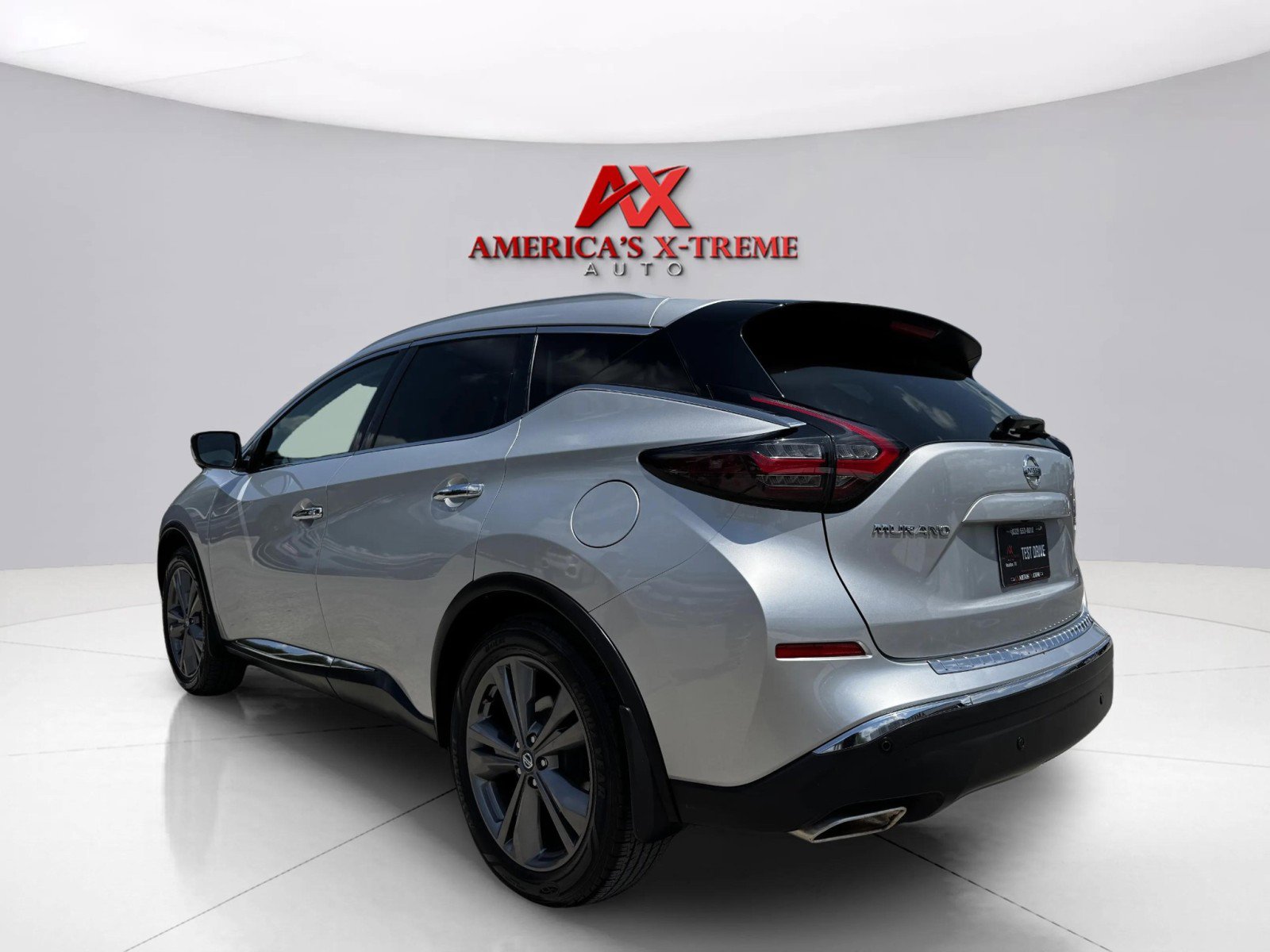 2020 Nissan Murano Platinum photo 2