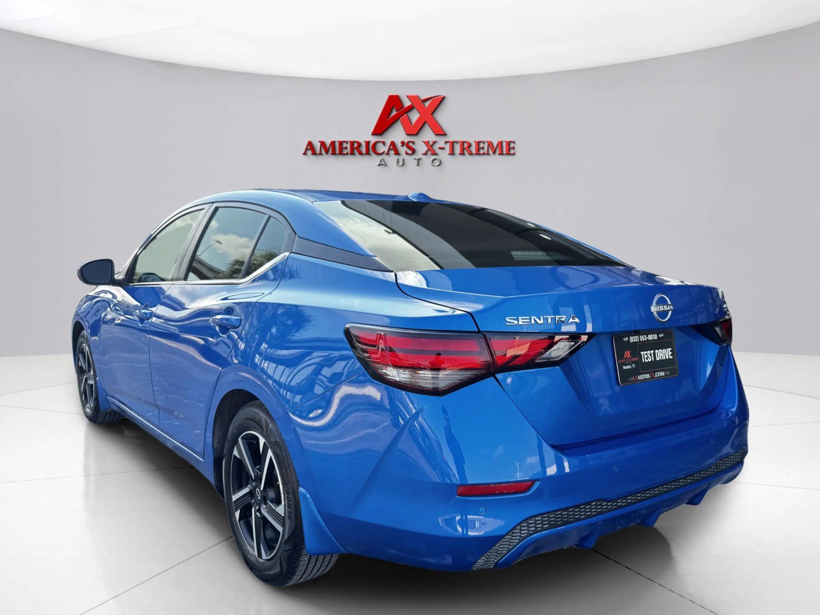 2024 Nissan Sentra SV photo 3