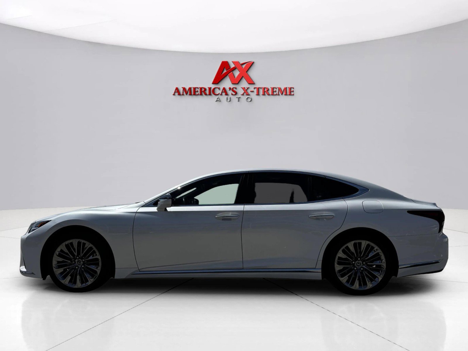 2023 Lexus LS 500 photo 2