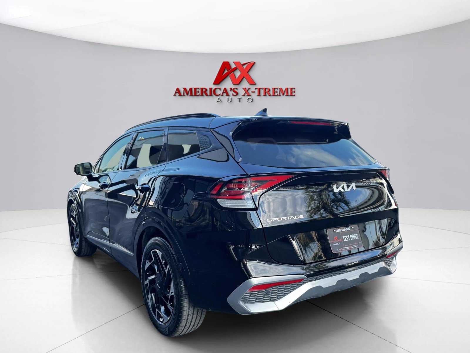 2023 Kia Sportage photo 2