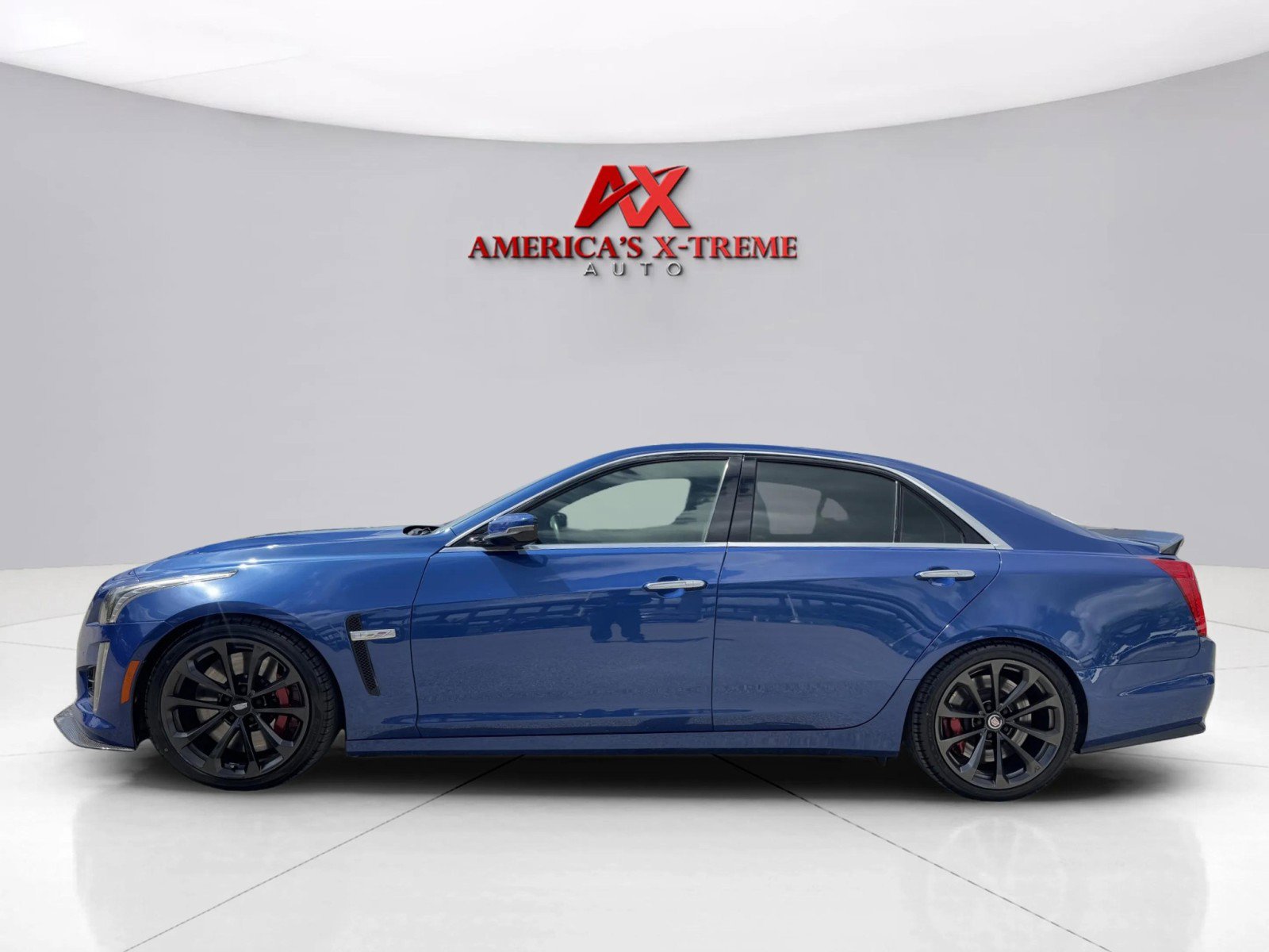 2019 Cadillac CTS photo 2