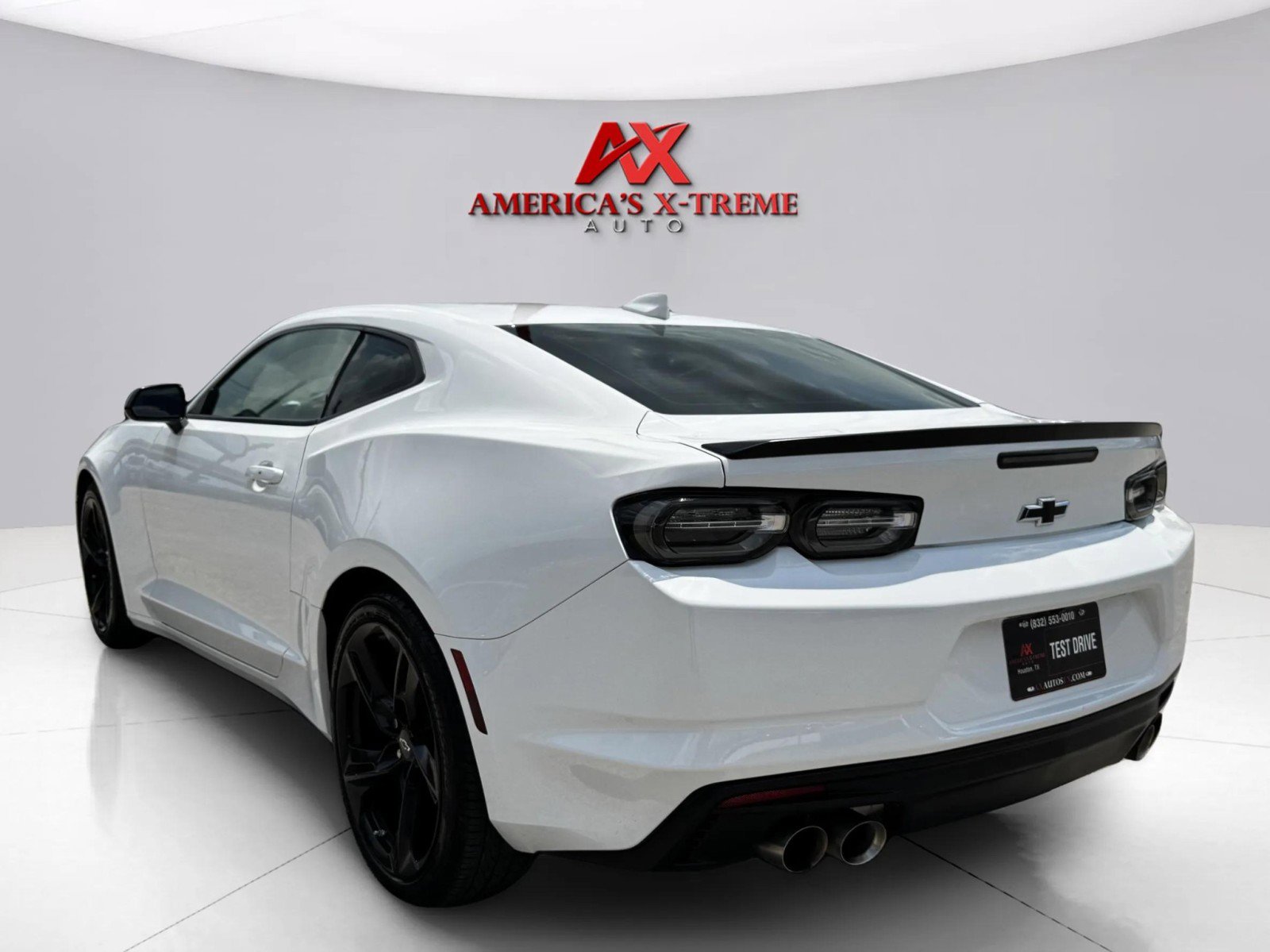 2023 Chevrolet Camaro LT1 photo 3