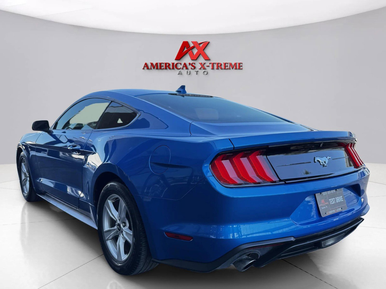 2021 Ford Mustang EcoBoost photo 3