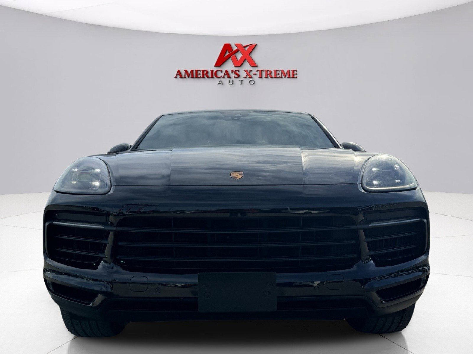 2020 Porsche Cayenne photo 2