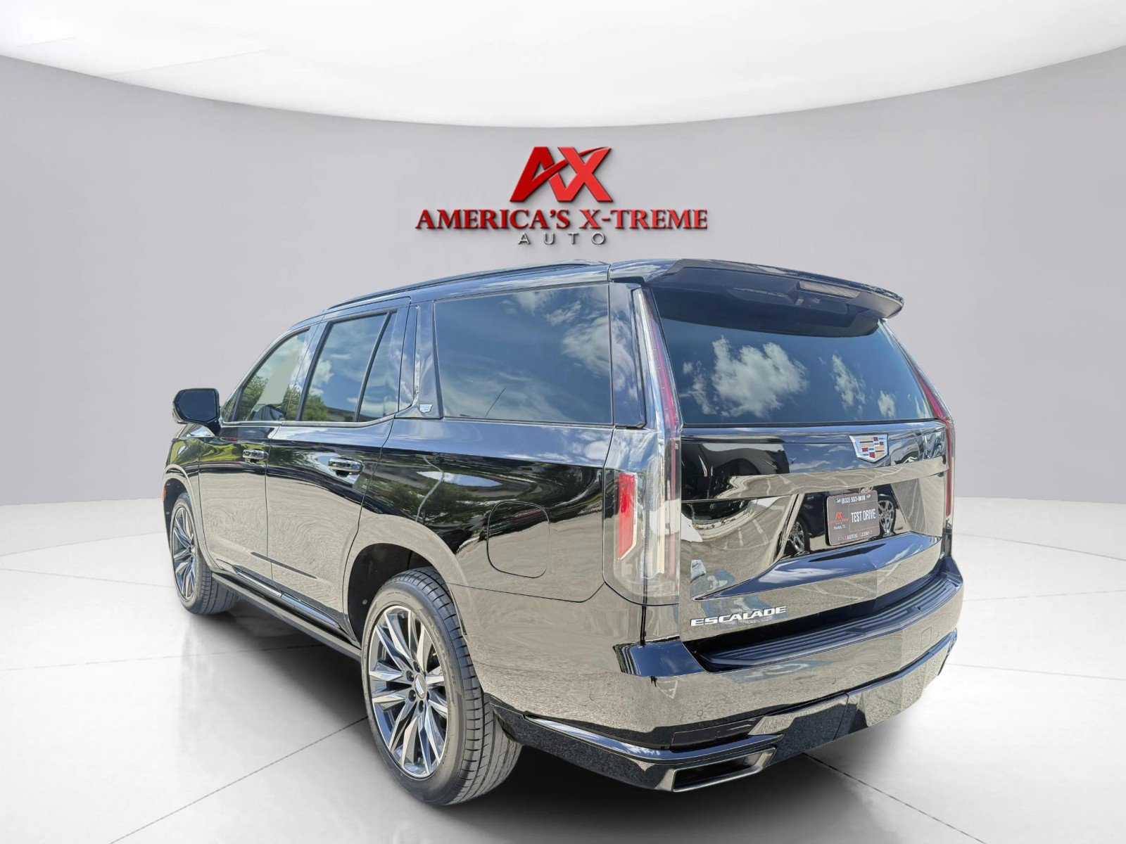 2021 Cadillac Escalade Sport Platinum photo 2