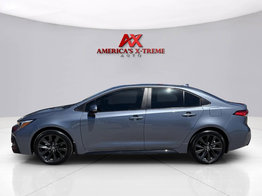 Used 2025 Toyota Corolla SE Sedan